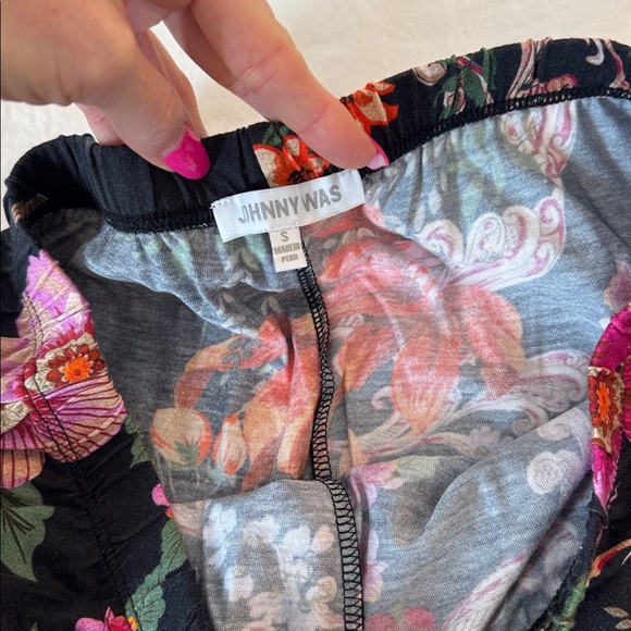 NWT Johnny Was Black Floral pajama set - Picture 5 of 9